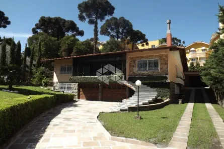Casa com 4 Quartos à venda, 545m² no Centro, Canela