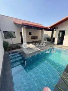 Casa com 3 Quartos à venda, 166m² no Jardim das Palmeiras, Uberlândia