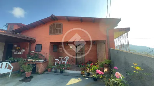 Casa com 2 Quartos à venda, 102m² no Agriões, Teresópolis