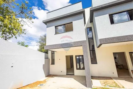 Sobrado com 3 Quartos à venda, 105m² no Pilarzinho, Curitiba