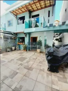 Casa com 3 Quartos à venda, 170m² no Cabral, Contagem