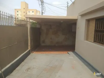 Casa com 4 Quartos à venda, 160m² no Fundinho, Uberlândia