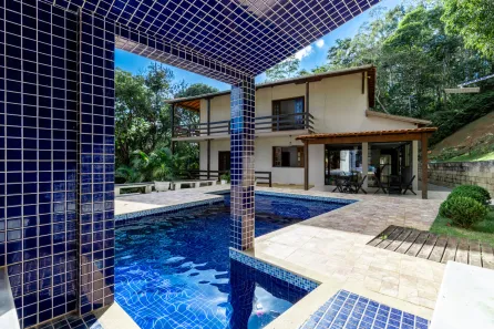 Casa com 5 Quartos à venda, 470m² no Novo Horizonte, Juiz de Fora