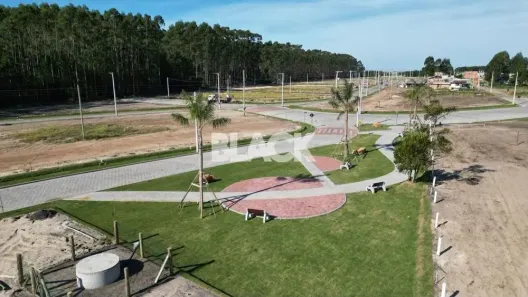 Lote/Terreno à venda, 243m² no Passo de Torres, Passo de Torres