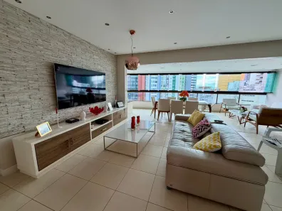 Apartamento com 4 Quartos à venda, 190m² no Vitória, Salvador