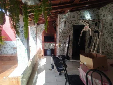 Casa com 2 Quartos à venda, 83m² no Cidade Jardim, Pouso Alegre