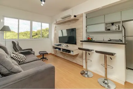 Apartamento com 2 Quartos à venda, 58m² no Passo da Areia, Porto Alegre