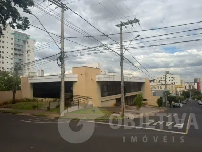 Prédio Comercial para alugar, 517m² no Tabajaras, Uberlândia