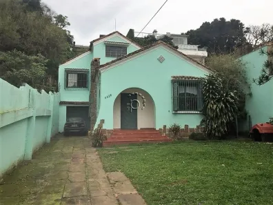 Casa com 3 Quartos à venda, 200m² no Vila Assunção, Porto Alegre