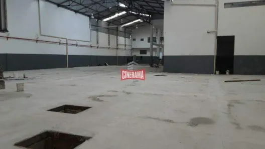 Galpão/Depósito/Armazém para alugar, 1700m² no Campestre, Santo André