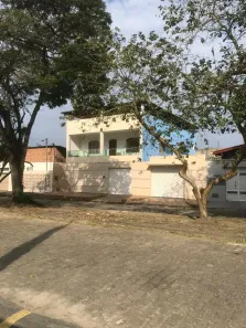 Casa com 5 Quartos à venda, 261m² no Centro, Itamaraju