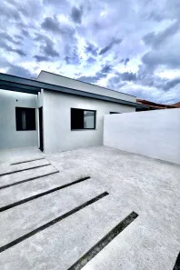 Casa com 2 Quartos à venda, 64m² no Balneário dos Golfinhos, Caraguatatuba