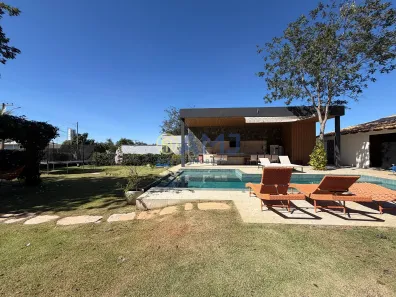 Fazenda/Sítio com 4 Quartos à venda, 1200m² no Área Rural de Hidrolândia, Hidrolândia