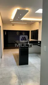 Casa com 3 Quartos à venda, 170m² no Jardim Patrícia, Uberlândia