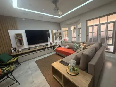 Sobrado com 3 Quartos à venda, 199m² no Jardim Califórnia, Jacareí