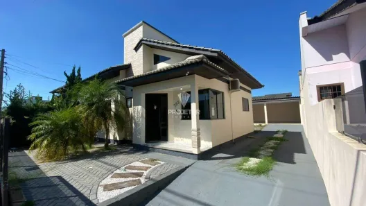 Casa com 2 Quartos à venda, 56m² no Centro, Araranguá