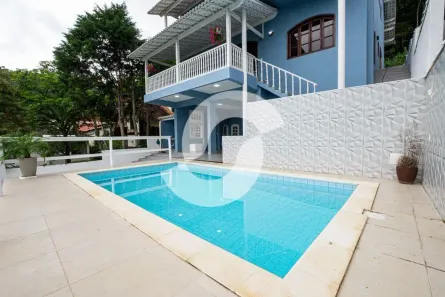 Casa de Condomínio com 5 Quartos à venda, 884m² no Itaipu, Niterói