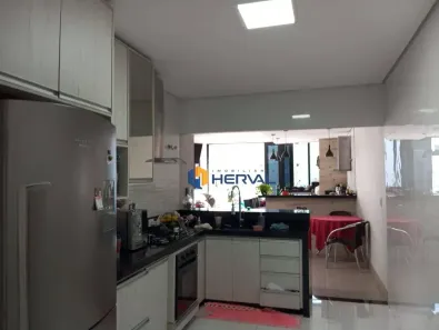 Casa com 3 Quartos à venda, 160m² no Zona 07, Maringá