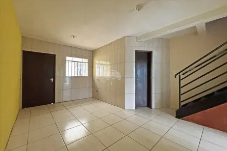 Sobrado com 2 Quartos à venda, 80m² no Sítio Cercado, Curitiba