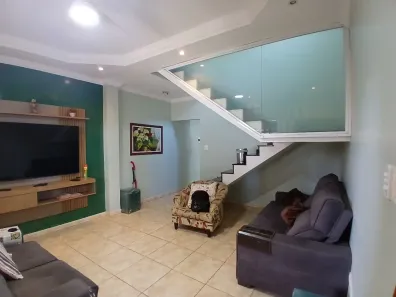 Sobrado com 4 Quartos à venda, 290m² no Canto do Forte, Praia Grande