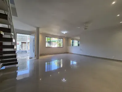 Casa com 6 Quartos à venda, 350m² no Vargem Pequena, Rio de Janeiro