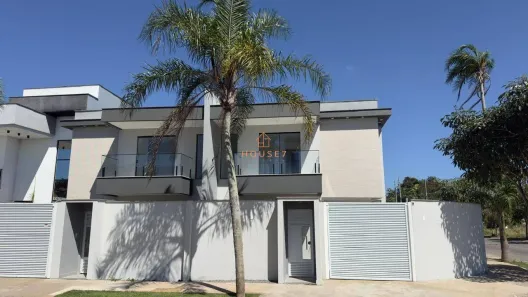 Casa com 3 Quartos à venda, 136m² no Morada de Laranjeiras, Serra