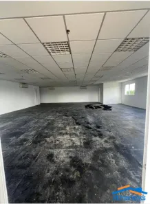 Sala Comercial para alugar, 129m² no Vila Hamburguesa, São Paulo