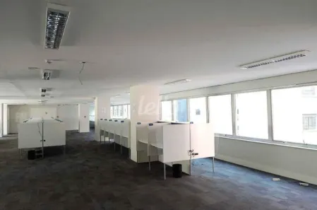 Sala Comercial para alugar, 380m² no República, São Paulo