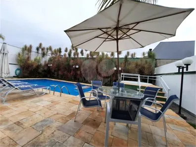 Casa com 6 Quartos à venda, 450m² no Jardim Acapulco, Guarujá
