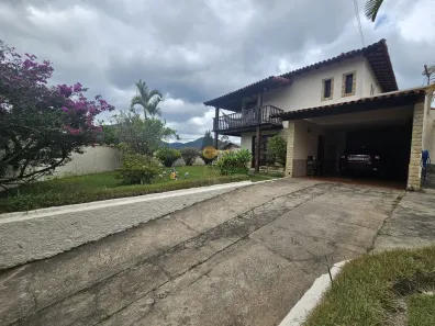 Casa com 3 Quartos à venda, 280m² no Fazendinha, Teresópolis