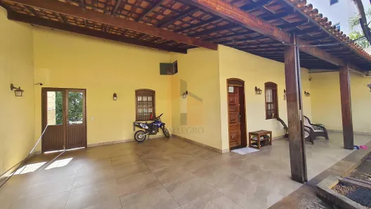 Casa com 3 Quartos à venda, 240m² no Jardim Industrial, Contagem