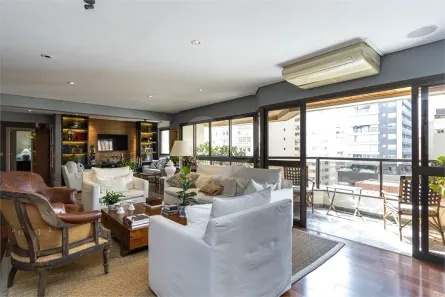 Apartamento com 4 Quartos à venda, 190m² no Itaim Bibi, São Paulo