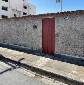 Casa com 1 Quarto para alugar, 45m² no Pompéia, Belo Horizonte