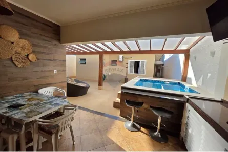 Casa com 4 Quartos à venda, 234m² no Jardim Estância Lindóia, Lindóia