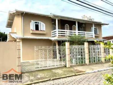 Casa com 4 Quartos à venda, 400m² no São João, Itajaí