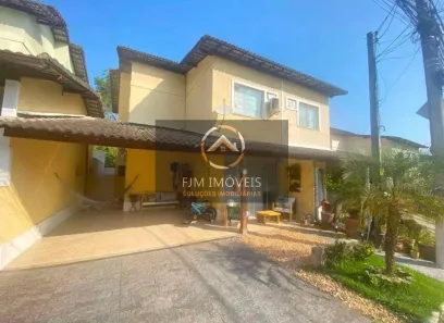 Casa de Condomínio com 3 Quartos à venda, 148m² no Badu, Niterói
