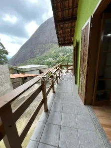 Casa com 2 Quartos à venda, 100m² no Retiro, Petrópolis