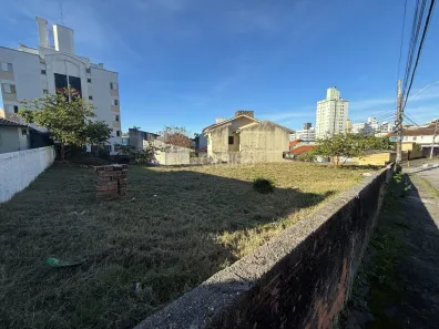 Lote/Terreno à venda, 632m² no Coloninha, Florianópolis