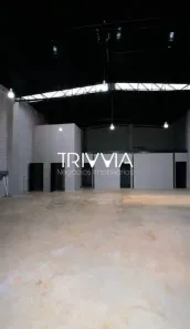 Galpão/Depósito/Armazém à venda, 310m² no Novo Mundo, Uberlândia