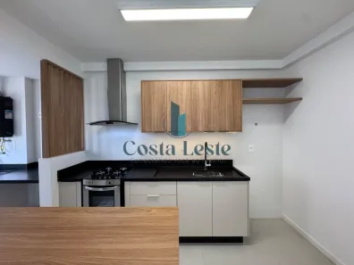 Apartamento com 2 Quartos para alugar, 72m² no Balneário, Florianópolis