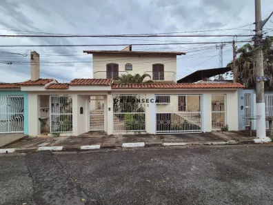 Sobrado com 4 Quartos à venda, 352m² no City Bussocaba, Osasco