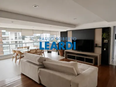 Apartamento com 3 Quartos para alugar, 190m² no Alto da Lapa, São Paulo