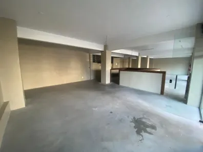 Ponto Comercial para alugar, 623m² no Cristo Redentor, Porto Alegre