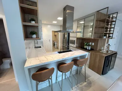 Apartamento com 4 Quartos para alugar, 132m² no Centro, Balneário Camboriú