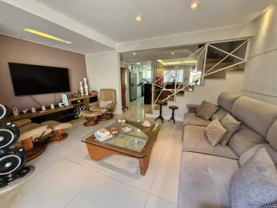 Casa de Condomínio com 3 Quartos à venda, 140m² no Vargem Pequena, Rio de Janeiro