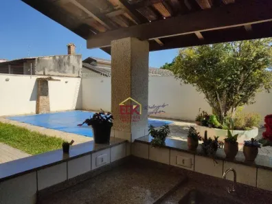 Sobrado com 2 Quartos à venda, 383m² no Vila Resende, Caçapava