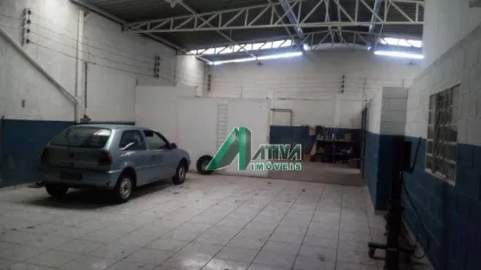 Galpão/Depósito/Armazém à venda, 240m² no Cachoeirinha, Belo Horizonte