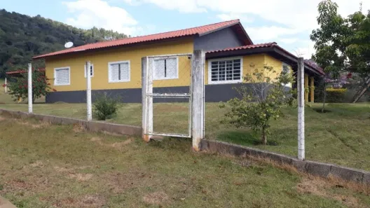 Fazenda/Sítio com 3 Quartos à venda, 82450m² no , Pedra Bela