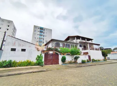 Sobrado com 10 Quartos à venda, 418m² no Vila Atlântica, Caraguatatuba