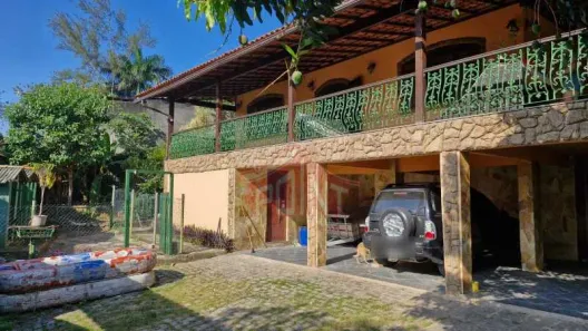 Casa com 3 Quartos à venda, 256m² no Maria Paula, São Gonçalo